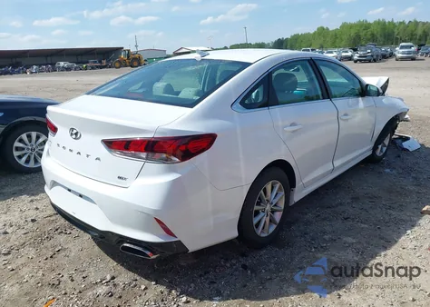 2019 Hyundai Sonata Eco z USA, uszkodzony, nr VIN 5NPE24AA6KH775276